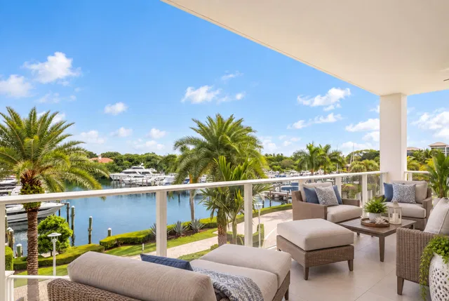 Azure Palm Beach Gardens Unit 303 photo 3
