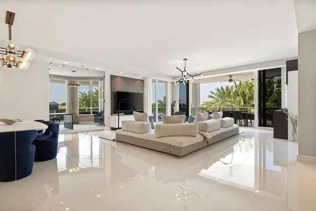Azure Palm Beach Gardens Unit 303 photo 7