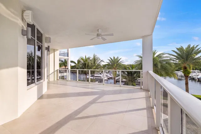 Azure Palm Beach Gardens Unit 303 photo 18