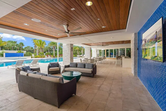 Azure Palm Beach Gardens Unit 303 photo 29