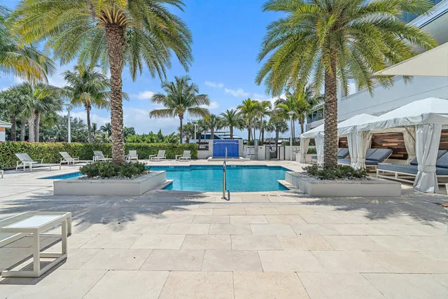 Azure Palm Beach Gardens Unit 303 photo 31