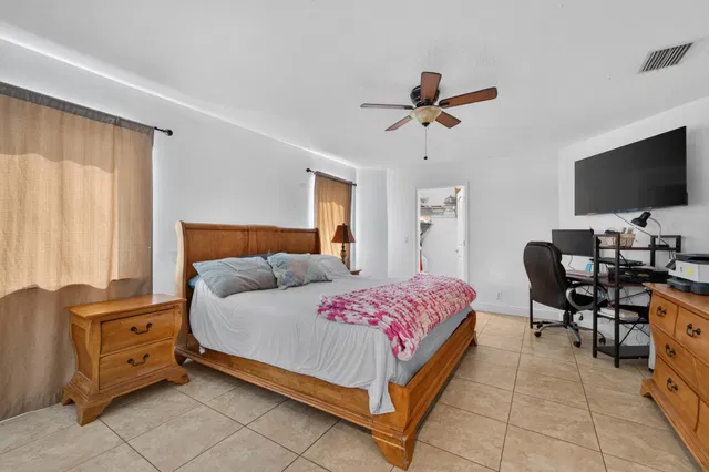 Residence photo 14