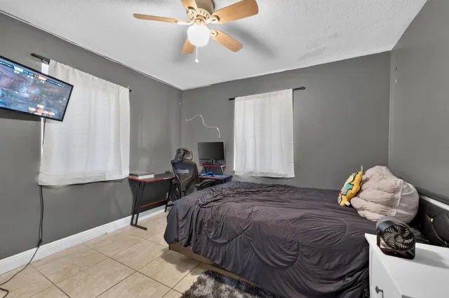 Residence photo 20