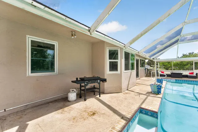 Residence photo 28