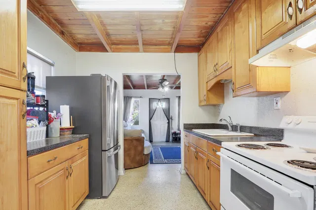  Residence photo 7