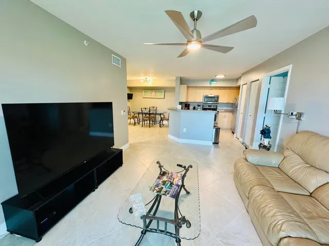  Residence photo 10
