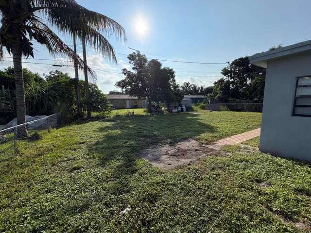 Residence photo 5