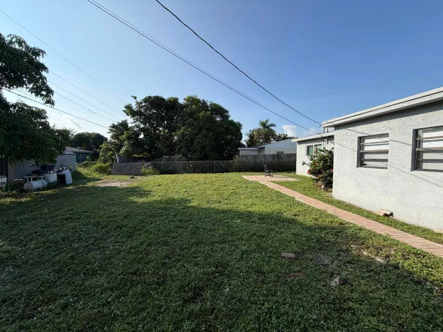 Residence photo 6