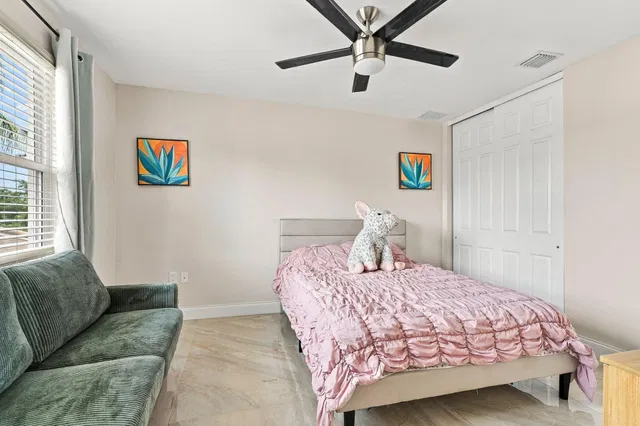 Residence photo 27