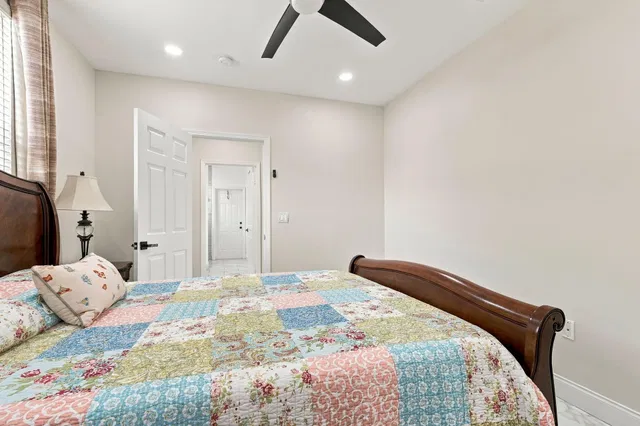 Residence photo 32