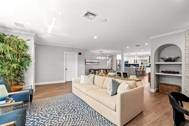 Residence photo 6