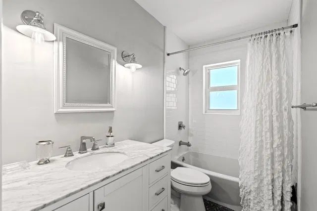 Residence photo 24