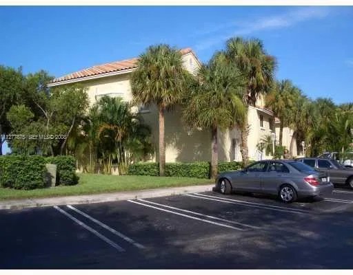 Residence photo 2