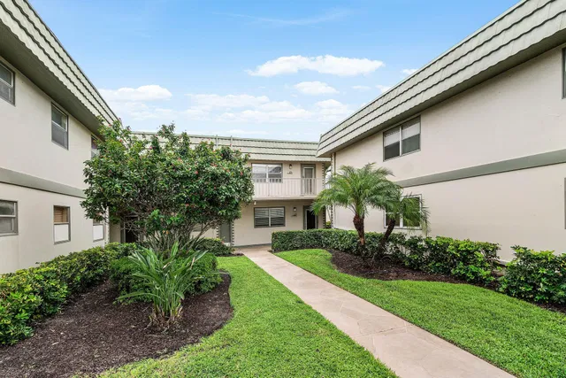  Residence photo 11