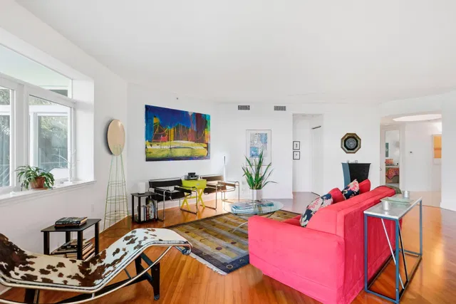 Unit 202 photo 7
