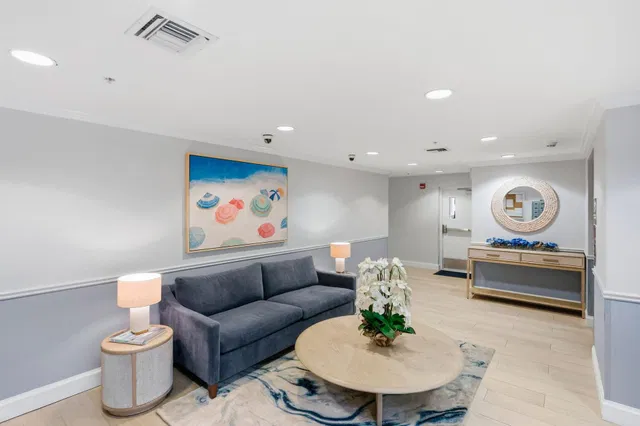 Unit 202 photo 11