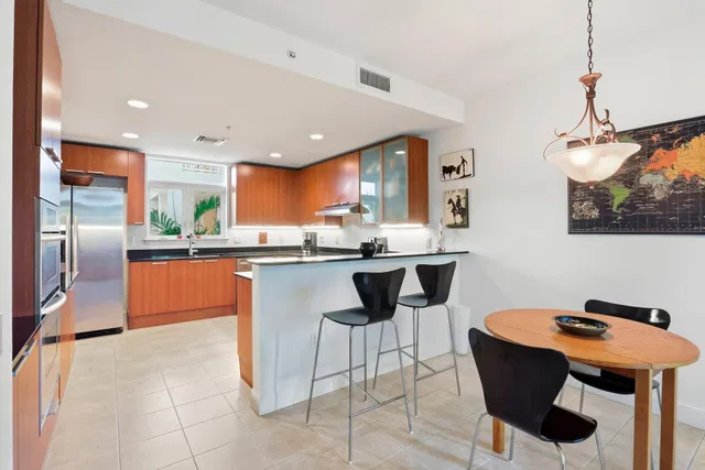 Unit 202 photo 12