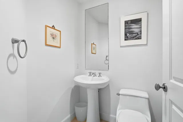 Unit 202 photo 36