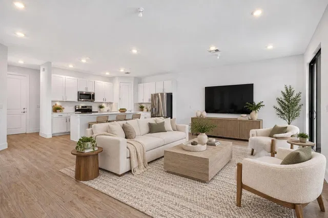  Residence photo 5