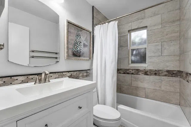 Village of North Palm Beach Residence photo 17