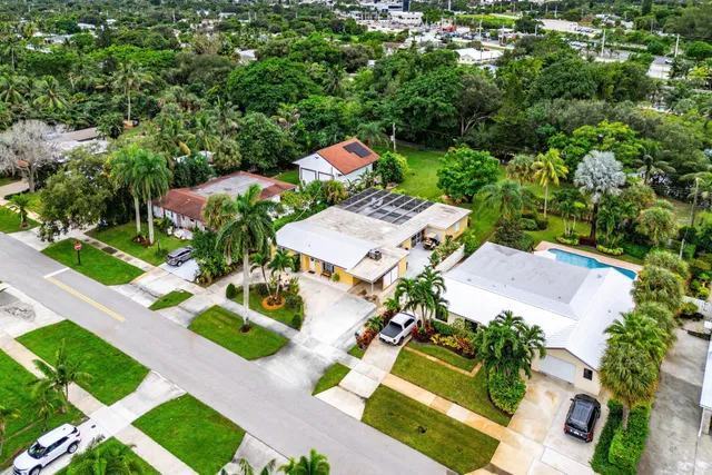 Village of North Palm Beach Residence photo 40