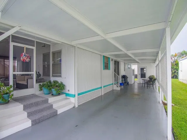 Residence photo 5