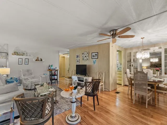 Residence photo 11