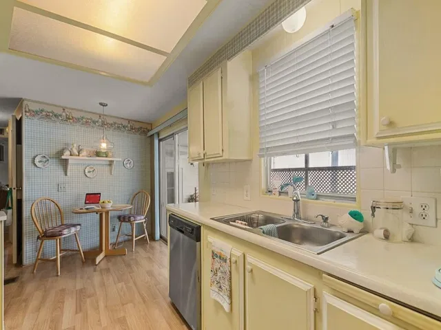 Residence photo 13