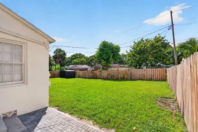 West Palm Beach Residence photo 33