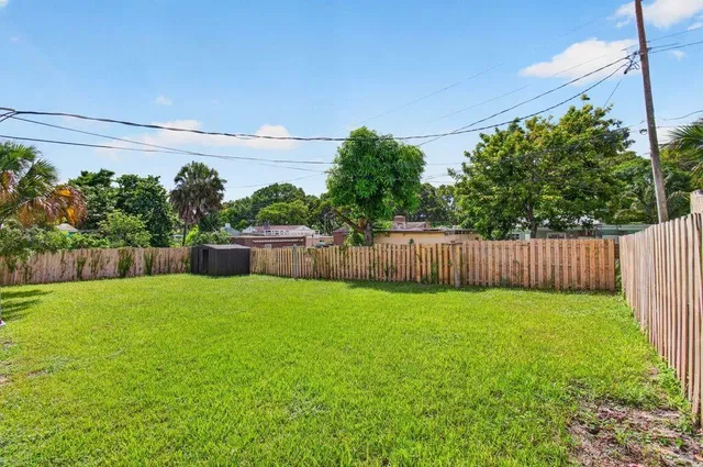 West Palm Beach Residence photo 34