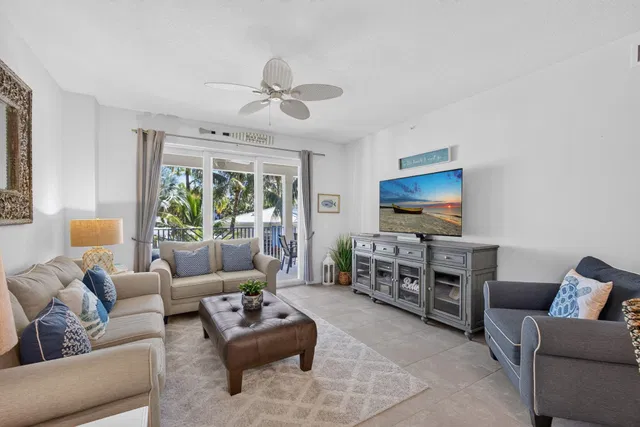 Residence photo 3