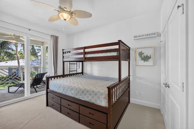Residence photo 16