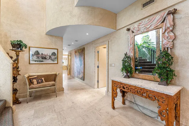 Sloan's Curve Palm Beach Residence photo 6