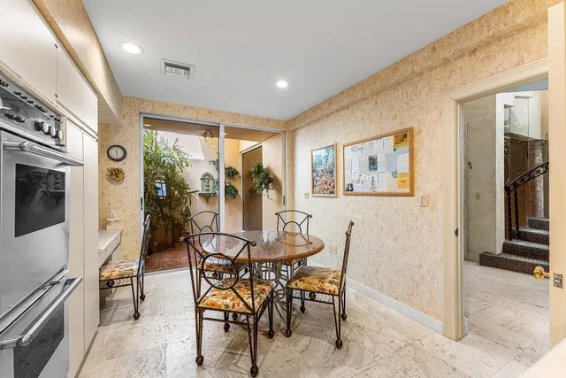 Sloan's Curve Palm Beach Residence photo 14