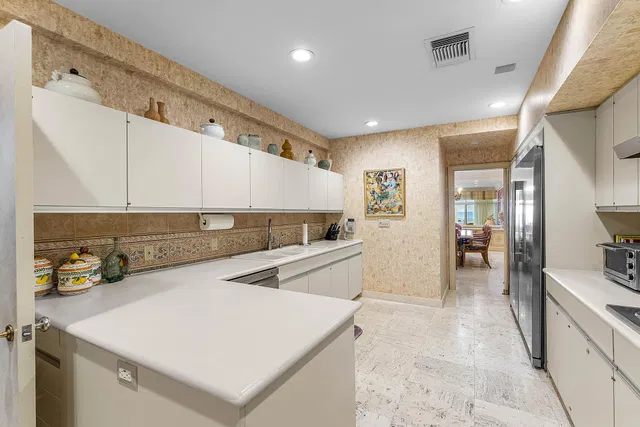 Sloan's Curve Palm Beach Residence photo 15