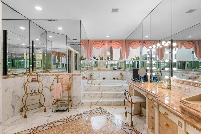 Sloan's Curve Palm Beach Residence photo 27