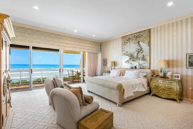 Sloan's Curve Palm Beach Residence photo 29