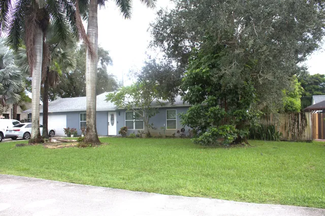 Residence photo 5