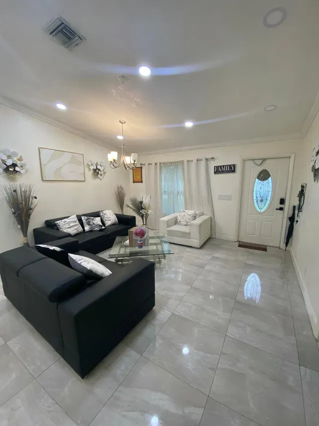 Residence photo 14