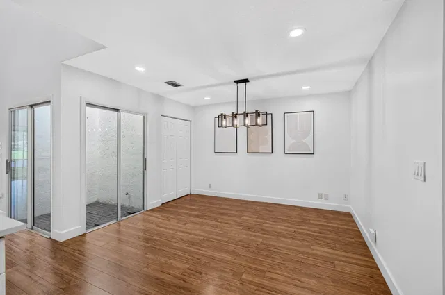 Residence photo 15