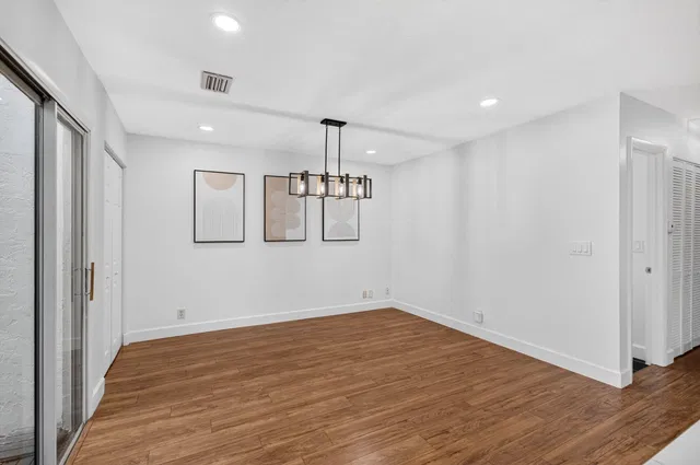 Residence photo 17