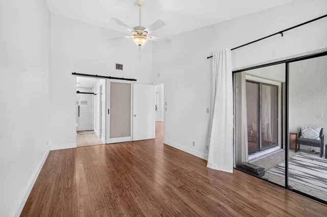 Residence photo 41