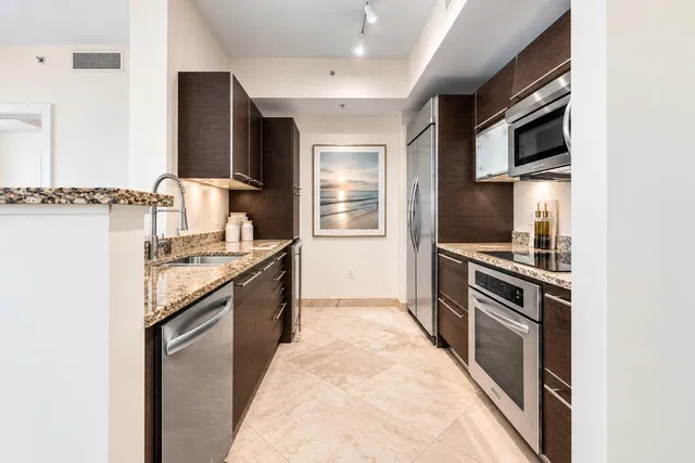 CityPlace South Tower Unit 1207 photo 8