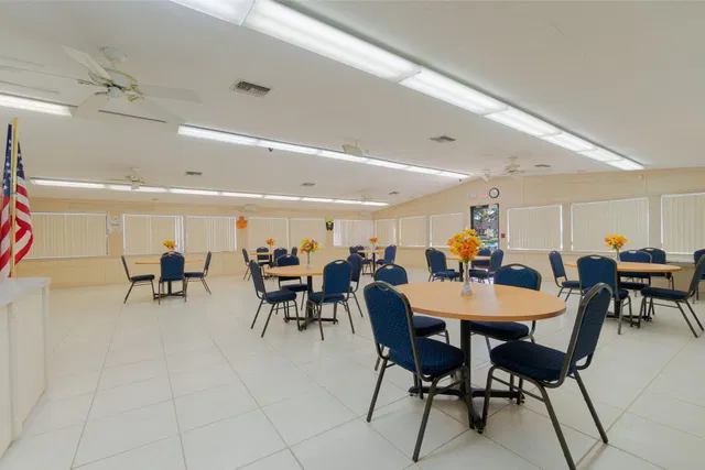 Unit A1 photo 27