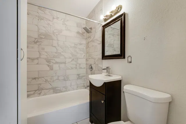 Residence photo 17
