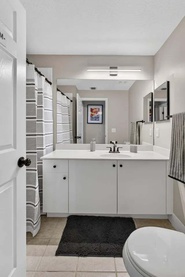 Unit 21 photo 14