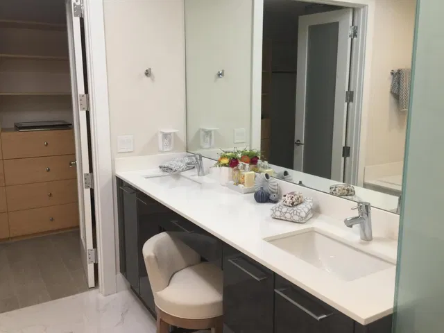 Water Club North Palm Beach Unit 1403 photo 12