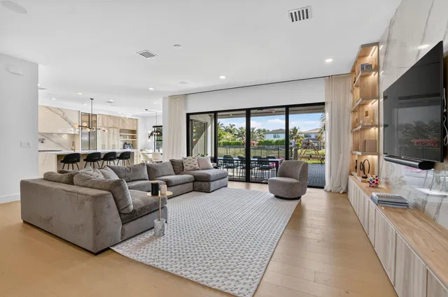 Boca Bridges Residence photo 6