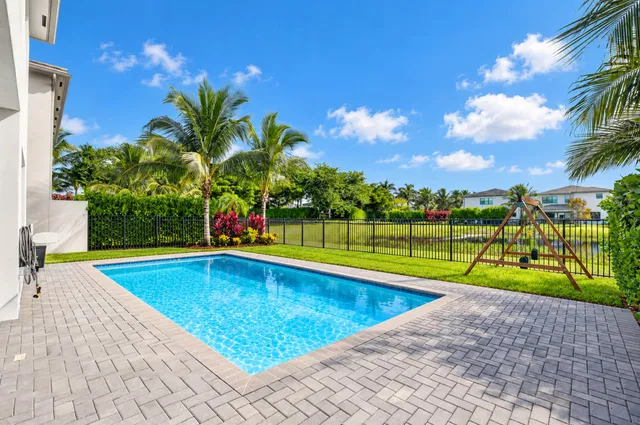 Boca Bridges Residence photo 63