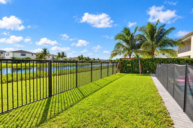 Boca Bridges Residence photo 65